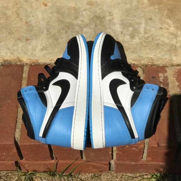 Air Jordan Retro 1 High OG ‘UNC Toe’ Size 6Y / 7.5 Wmns - Picture 5 of 7